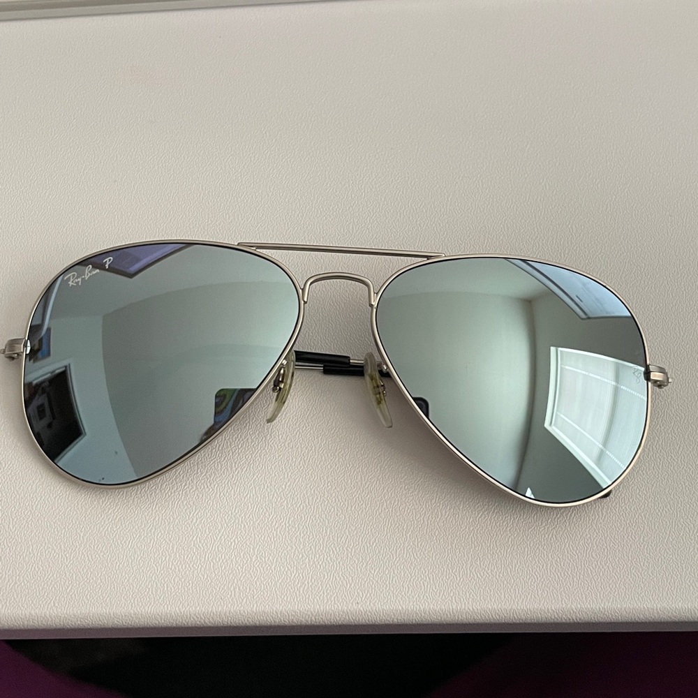 Ray-Ban classic aviators *polarized*